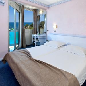 Hotel Plavi Plava Laguna-4